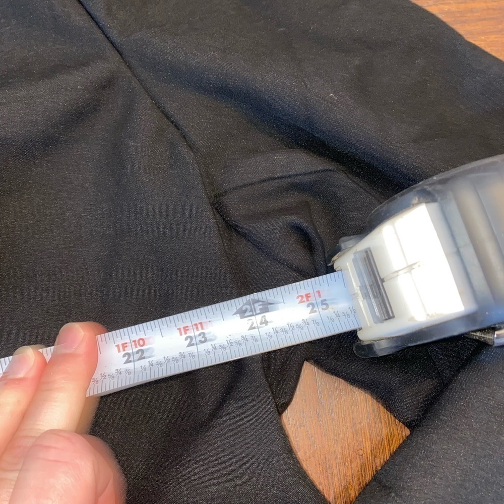 New size 22 woman’s black lane Bryant brand blazer - Picture 4 of 4